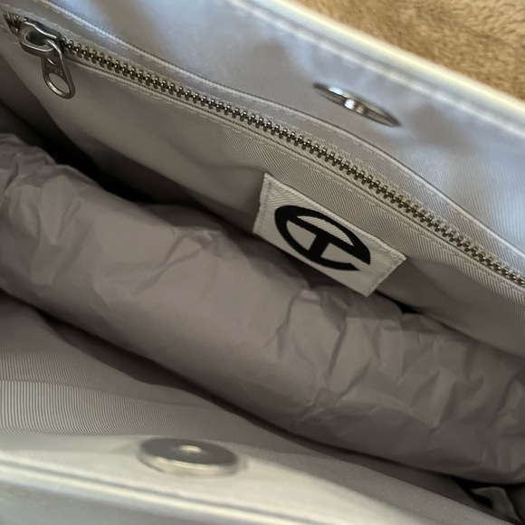 Sold! - Picture 3 of 4